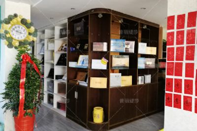 美容院展示櫃效果圖  91视频下载地址實店講解